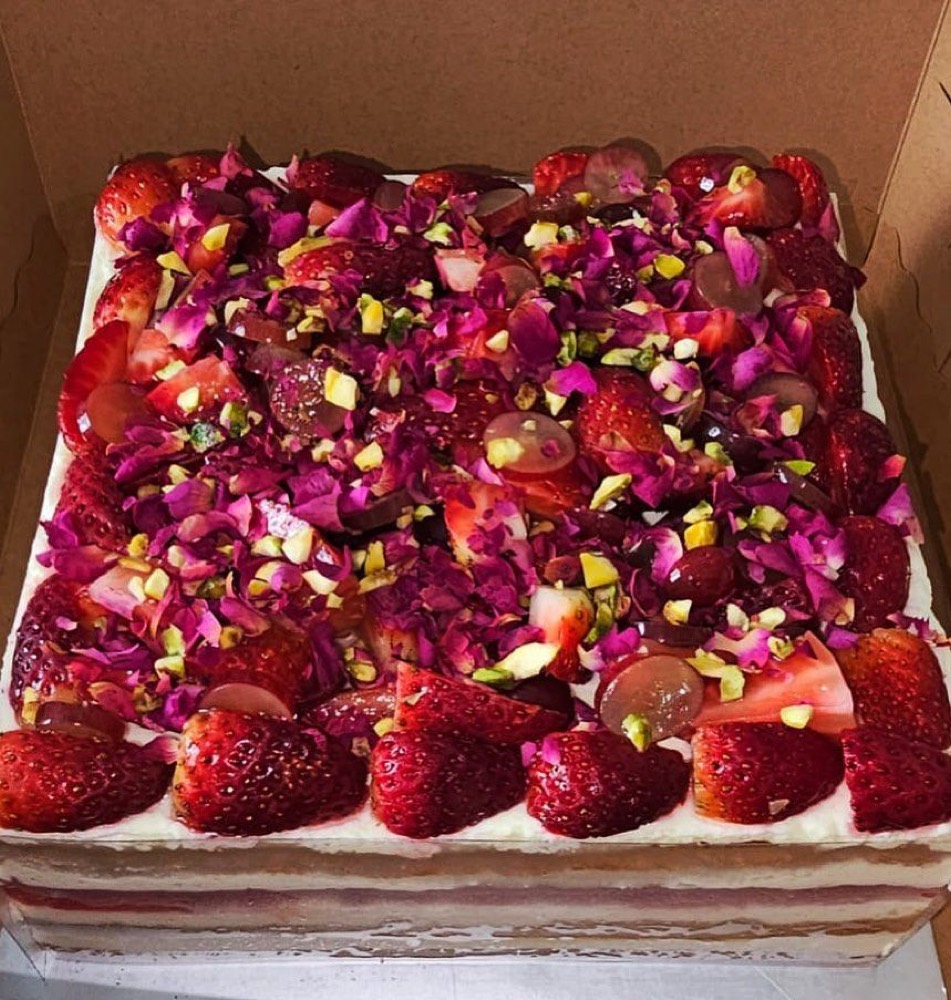 Rose Watermelon Cake, a cake by Luk's Bakery